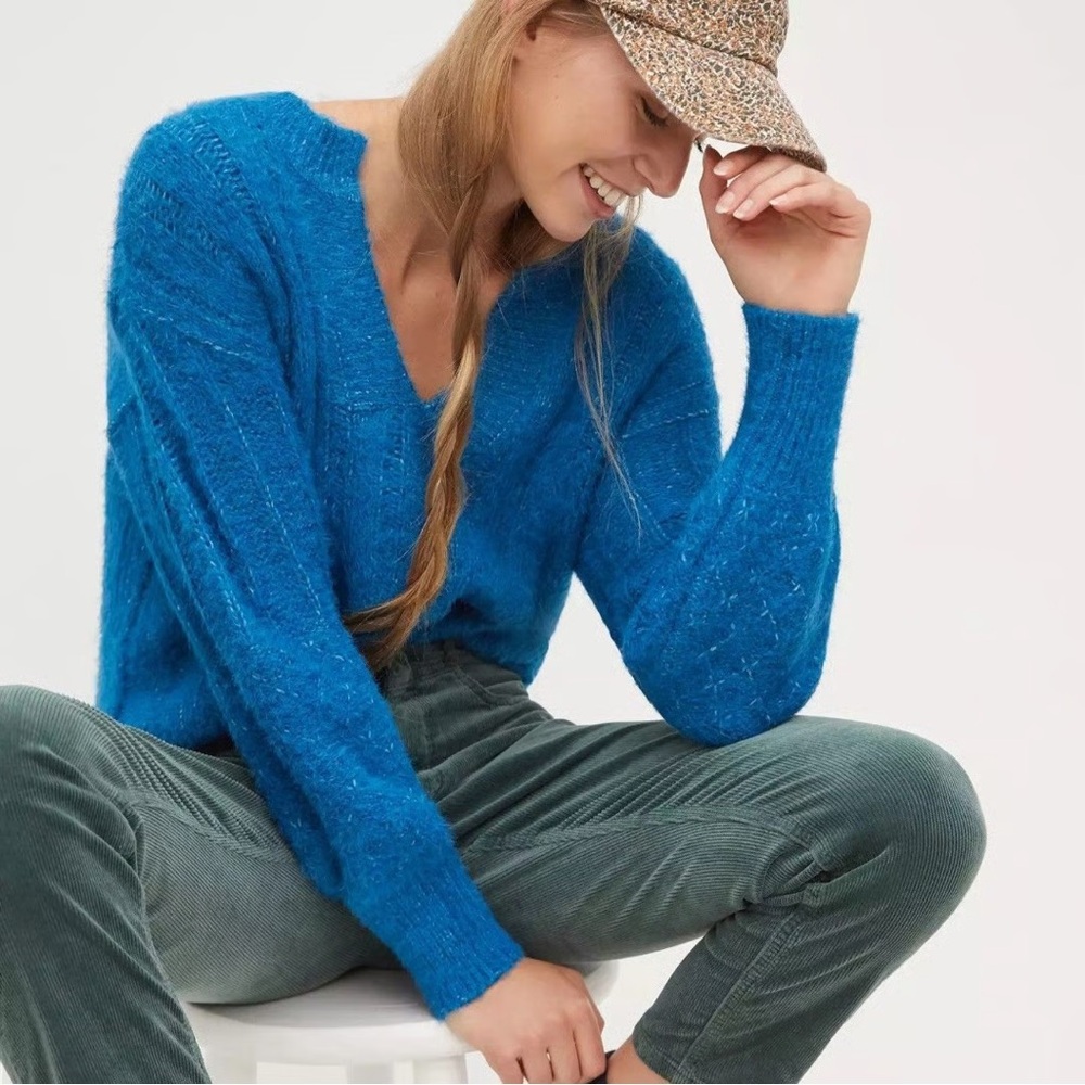Anthropolgie PILCRO Maggie -Neck Fuzzy Sweater
